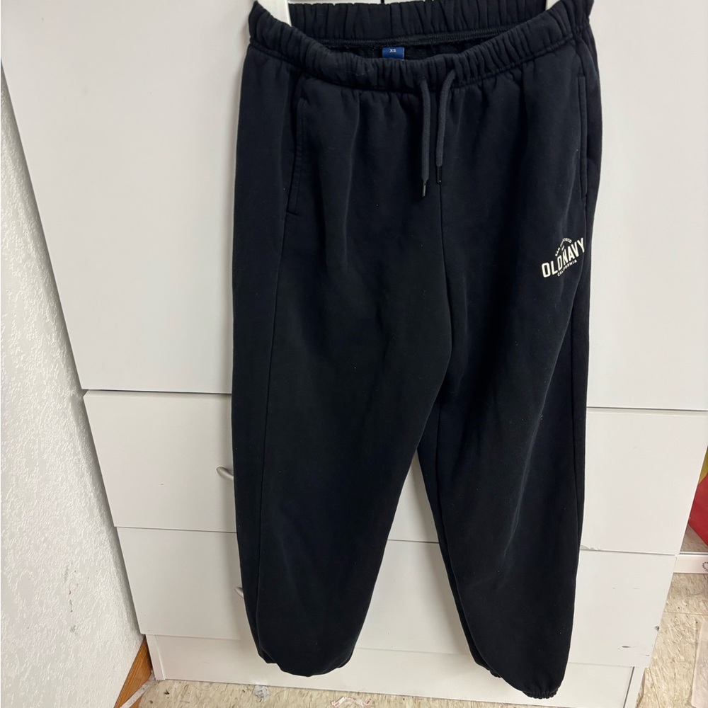 Black sweatpants